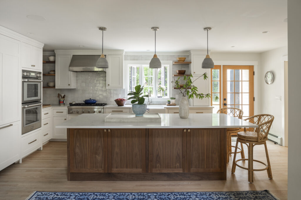 Oak Colonial Home Plan Kichen