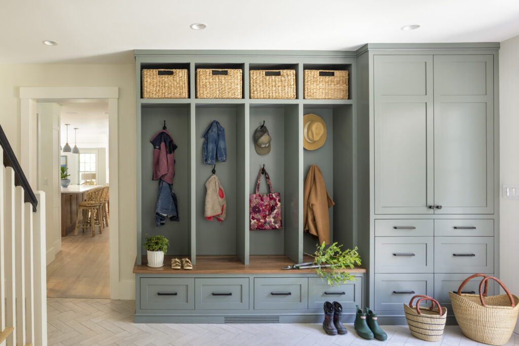 Oak Colonial Home Plan Mudroom