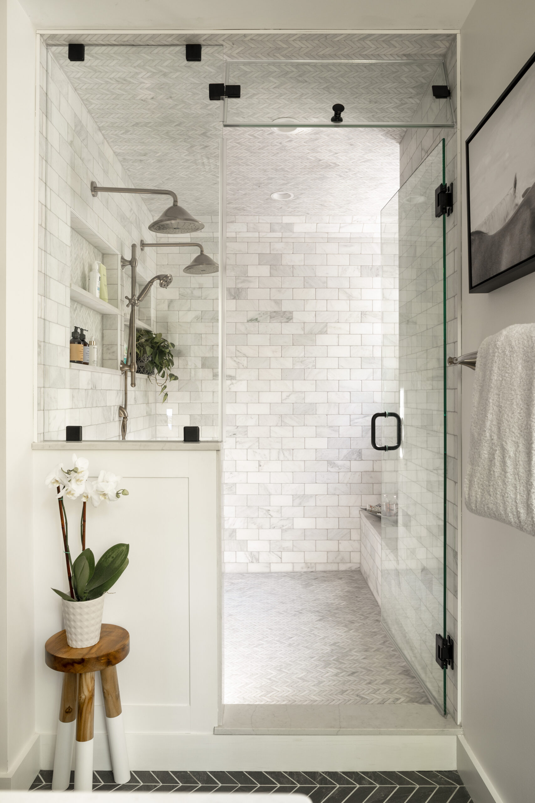 Oak Colonial Home Plan Bathroom
